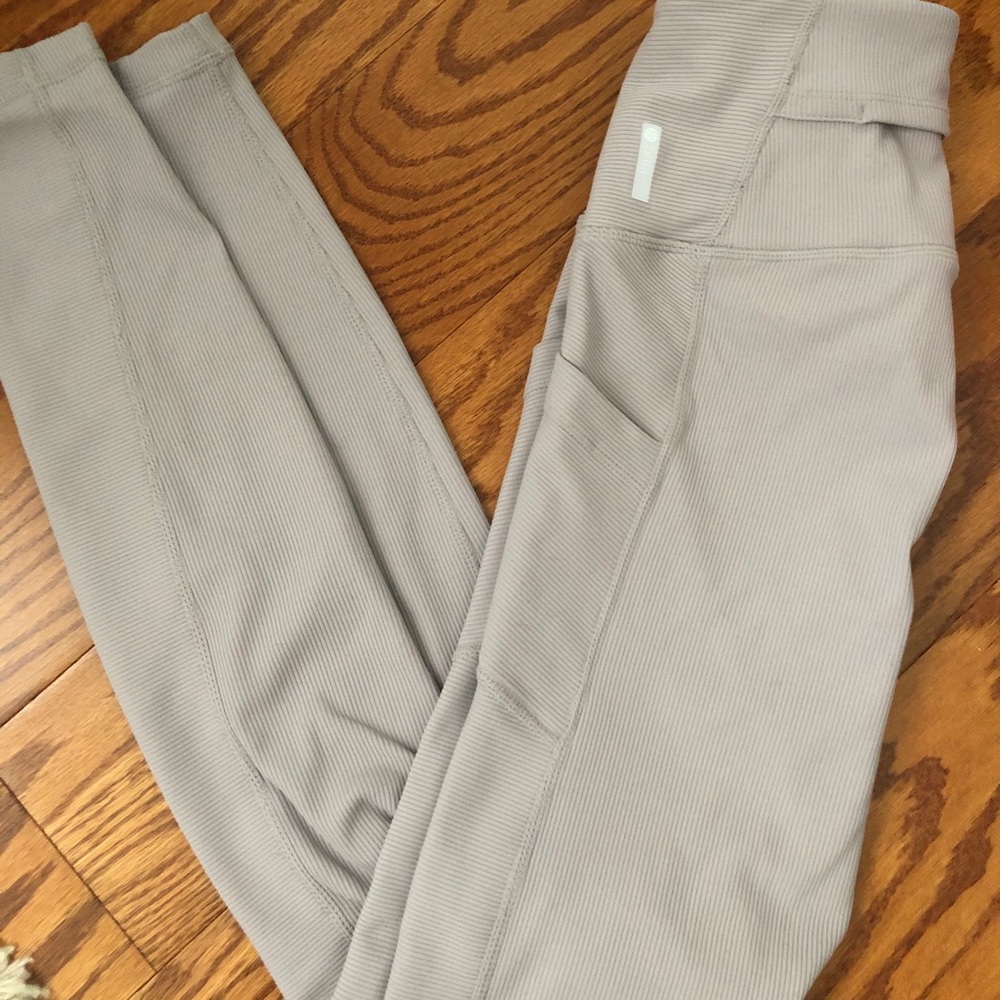ZELLA LEGGINGS!!! (Light gray)